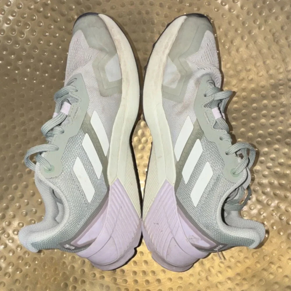 adidas Womens Terrex Green Lavender Solid Low Top Lace-Up Sneakers Sz 5